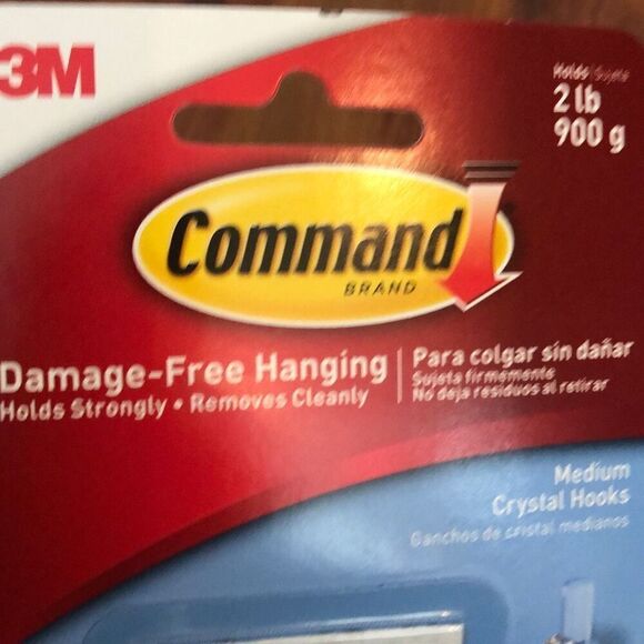 NEW Command Crystal medium hooks jewelry organization. Two packages four pieces - Picture 3 of 4